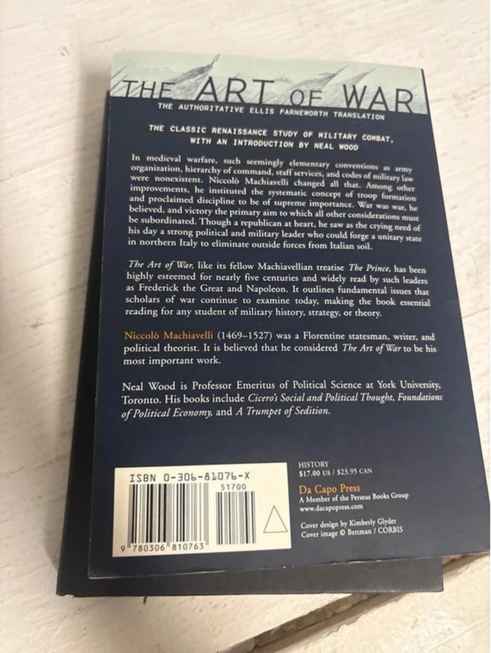 Books - Picture 4 of 9